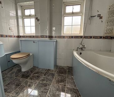 Roe Green Close - Photo 6