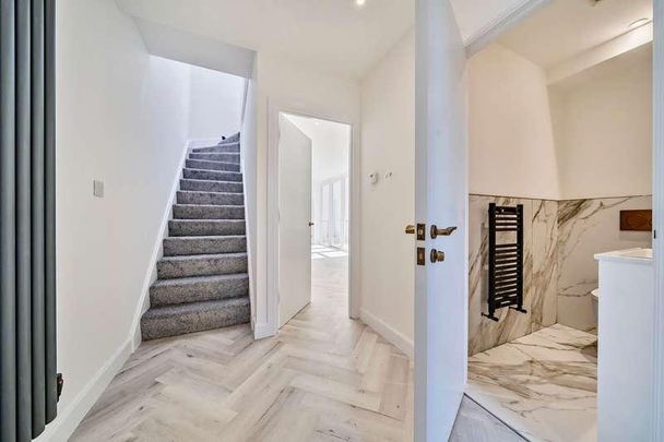 Lion Road, Bexleyheath, DA6 - Photo 1