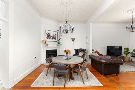 17 Lindsay Street, Hamilton NSW 2303 - House For Rent | Domain - Photo 3