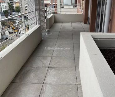 Location Appartement 2 pièces 44 m2 à Nice - Photo 2