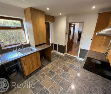 2 bedroom semi-detached house to rent - Photo 5