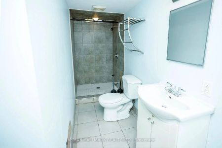 384 FLAGTONE Way #Basement apartment - Photo 2