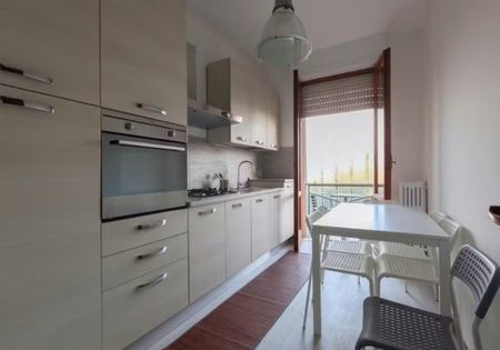 Via Sapri, Milan, Lombardy 20156 - Photo 4