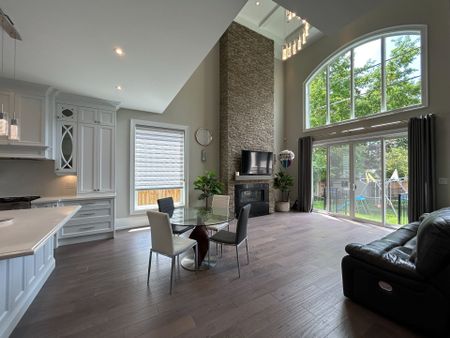 For Lease - 2194 Elmhurst Avenue, Oakville, Ontario - Photo 5