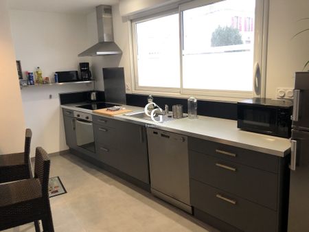 Location Maison 3 pièces 73m² ST DENIS LA CHEVASSE 85170 - Photo 5