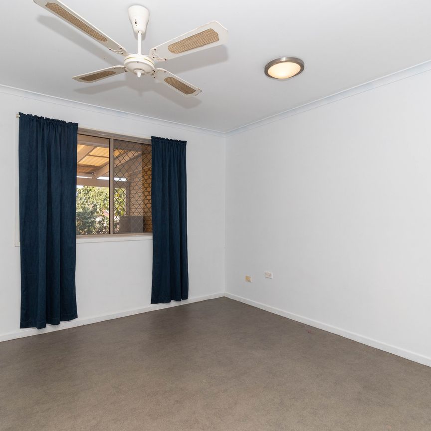 3 BEDROOM HOME IN A GREAT LOCATION - Photo 1