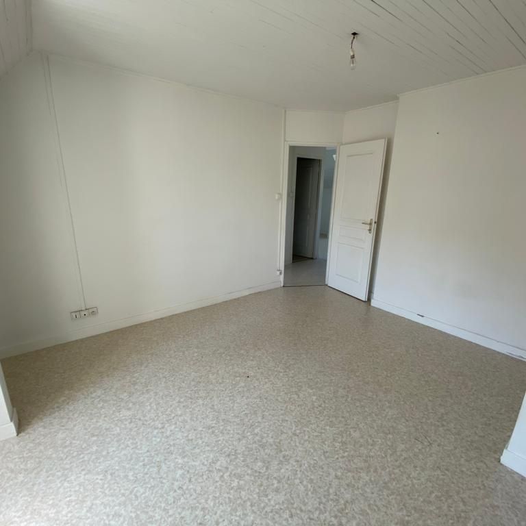 Location Appartement 2 pièces 44m² LE CREUSOT 71200 - Photo 1