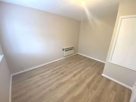 Kelly Court, Borehamwood, WD6 - Photo 5