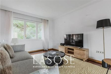 Apartment 230m² with garage to rent in Sarrià, Barcelona - Photo 5