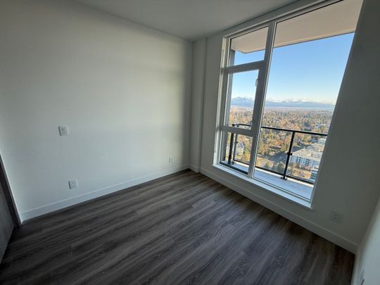 Luxurious 38th Floor Condo - Photo 1