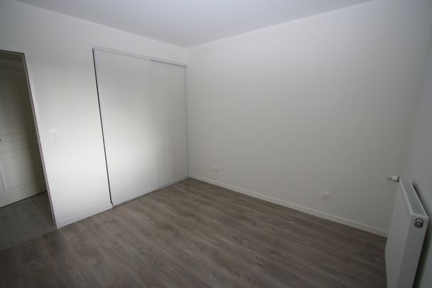 LOCATION d'un appartement F3 (56 m²) à SAINT JEAN DE BRAYE - Photo 1