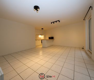 APPARTEMENT OP HET EERSTE VERDIEP MET VEEL LICHTINVAL IN BILZEN - Photo 3