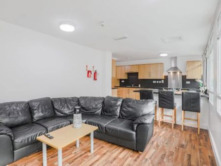 Platinum Studio - Photo 2