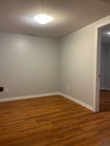 For Lease - 172 Darlington Drive, Hamilton, Ontario - Photo 3