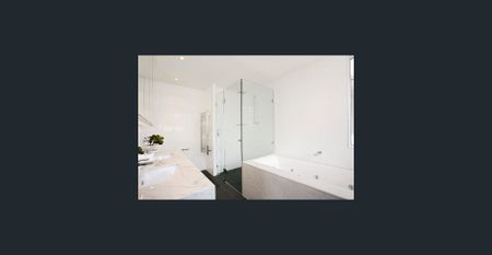 Expansive Designer Apartment Directly Opposite Narrabeen Beach - Photo 3