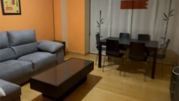 Piso de alquiler en Calle Gabriel Taborín, 3, Barriada Militar 2 de Mayo - Capiscol - Photo 1