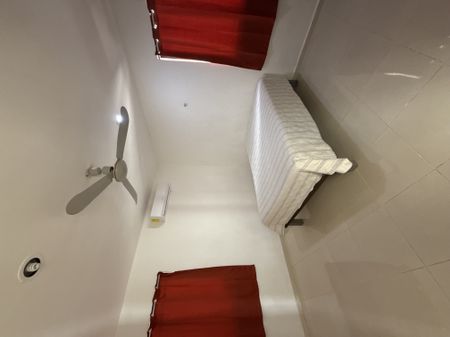 Casa de 2 habitaciones, 2 baños, amueblada, en Real Montejo. - Photo 4