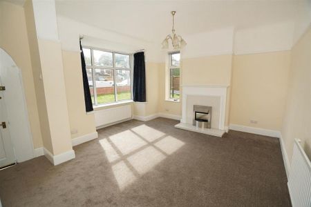 3 bedroom semi-detached house to rent - Photo 3
