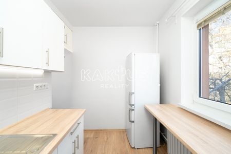 Pronájem bytu 2+1 41 m² - Fotografie 4