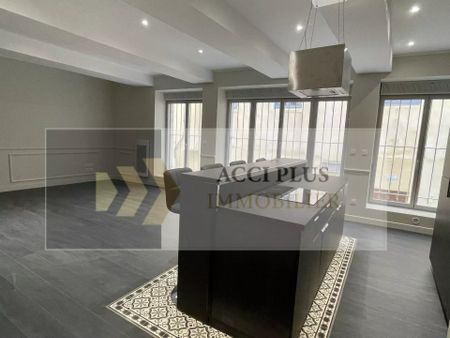 Location Appartement 5 pièces 152m² NIMES 30000 - Photo 3