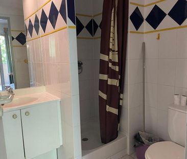 Location Appartement 1 pièce 18m² NIMES 30000 - Photo 4