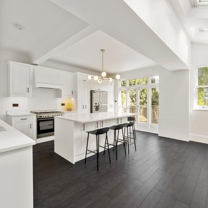 4 bedroom house to rent - Photo 1