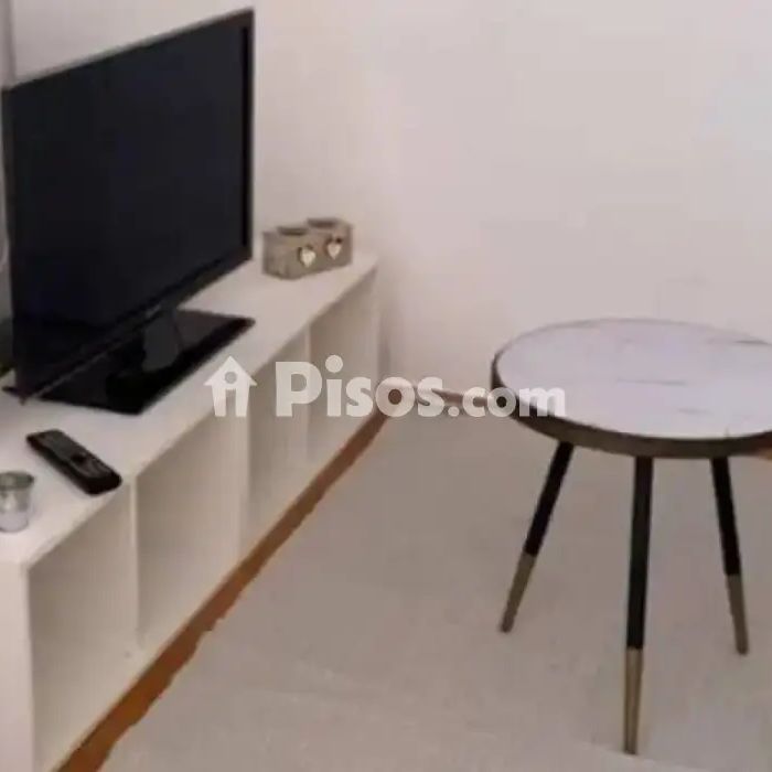 Piso en alquiler en Casc Antic - Photo 1