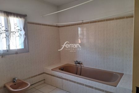 Location Appartement 3 pièces 88m² DRAGUIGNAN 83300 - Photo 3