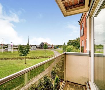 Pondecroft, Aylesbury - Photo 5