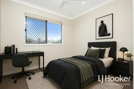 Space, Style & Practicality - Close to Parks, Shops & Schools - Photo 4