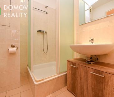Pronájem bytu 1+kk 37 m2 - Fotografie 2