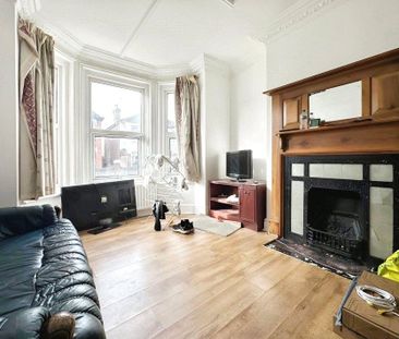 4 bedroom house to rent - Photo 1