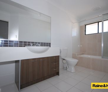 Beautiful Townhouse in Quiet Complex - Photo 3