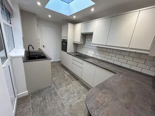 2 bedroom cottage to rent - Photo 1