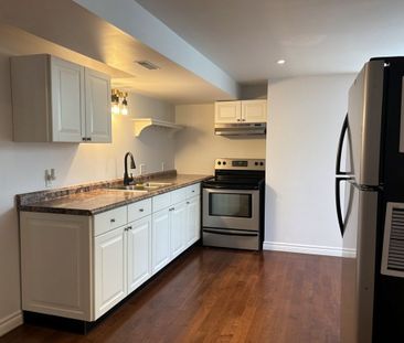 For Lease - 896 Fourth Street Unit# Lower, Mississauga, Ontario - Photo 3