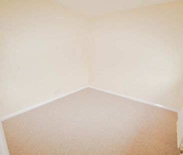 All Souls Farm Cottages, Uxbridge Road, George Green,SL3 - Photo 2