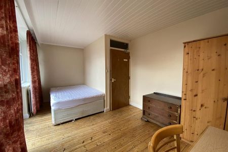 6 bedroom detached house to rent - Photo 5