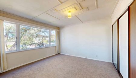 Spacious Family Home - Photo 5