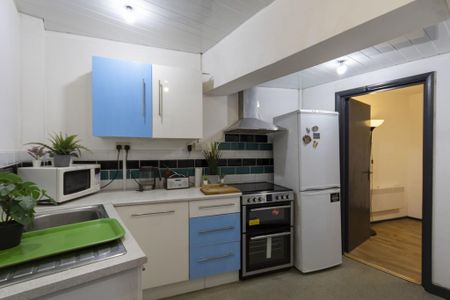 2 bedroom apartment to rent - Photo 5