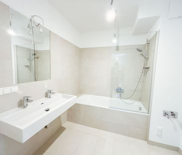 WUNDERSCHÖNE DACHGESCHOSSWOHNUNG *INKL. EINBAUKÜCHE* - SOFORT BEZIE... - Photo 5