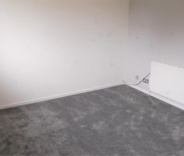 2 bedroom House To Let - Photo 4