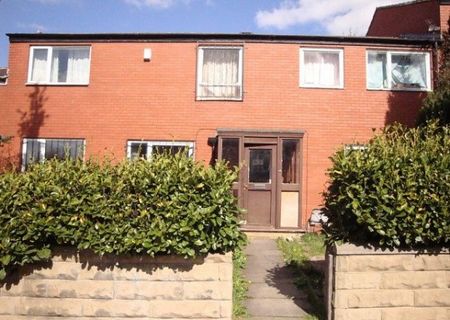 4 Bed - Woodsley Road, Hyde Park, Leeds - Photo 2