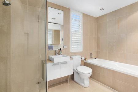 Bondi Beach - Photo 5