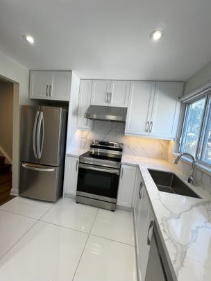 For Lease - 15 Jenny Wren Way, Toronto, Ontario - Photo 1