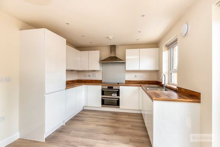 PETERBOROUGH - Photo 4