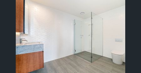 Luxury CBD Living with Harbour Views and Resort-Style Facilities - Photo 5