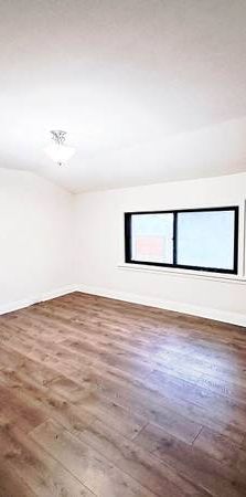 Second floor apartment On Sheppard Avenue West near Yonge - Photo 1