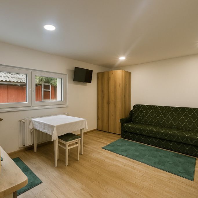 Garsoniera la casa în zona Piața Cluj - Fotografie 1