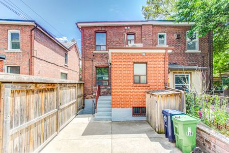 For Lease - 108 Follis Avenue Unit# B, Toronto, Ontario - Photo 5