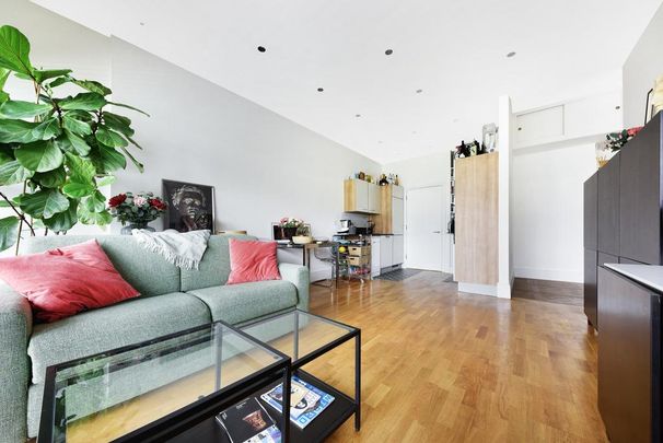 1 bedroom flat to rent - Photo 1